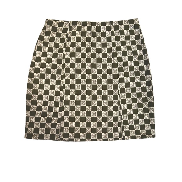 Belle Du Jour Dresses & Skirts - Belle du jour Double Knit Pull-on Skirt Juniors Medium